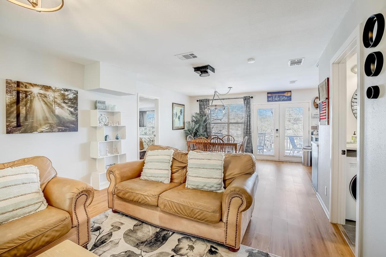Spicewood Lakeview Lodge מראה חיצוני תמונה